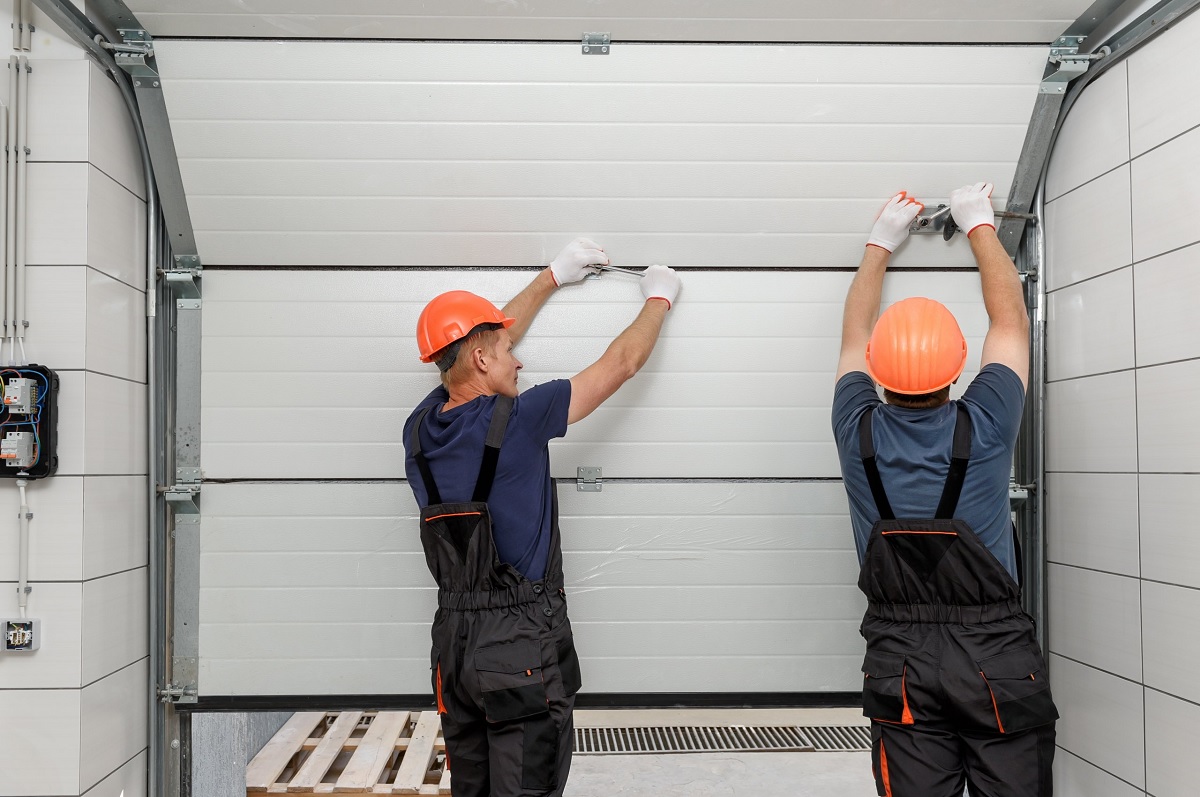 Essential Garage Door Repair Tips You Need