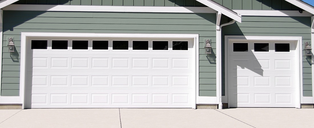 Garage Door Service in Naples